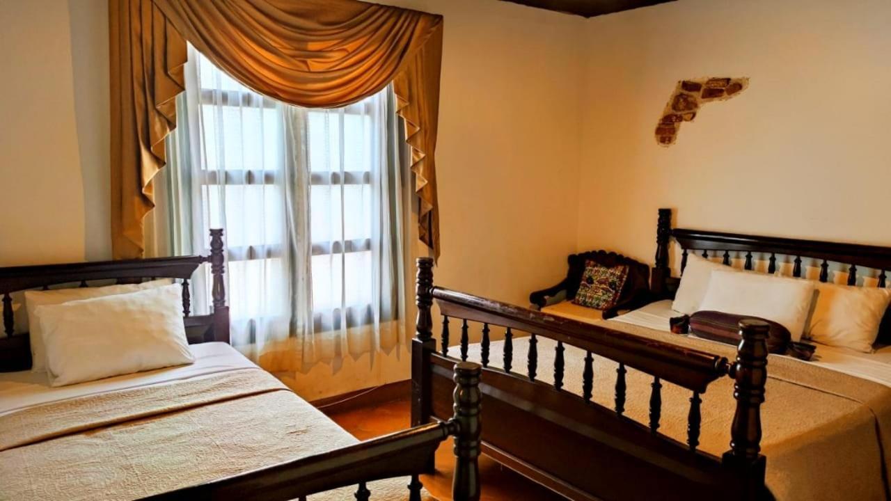 Отель La Quinta Santa Lucia Антигуа-Гватемала Экстерьер фото