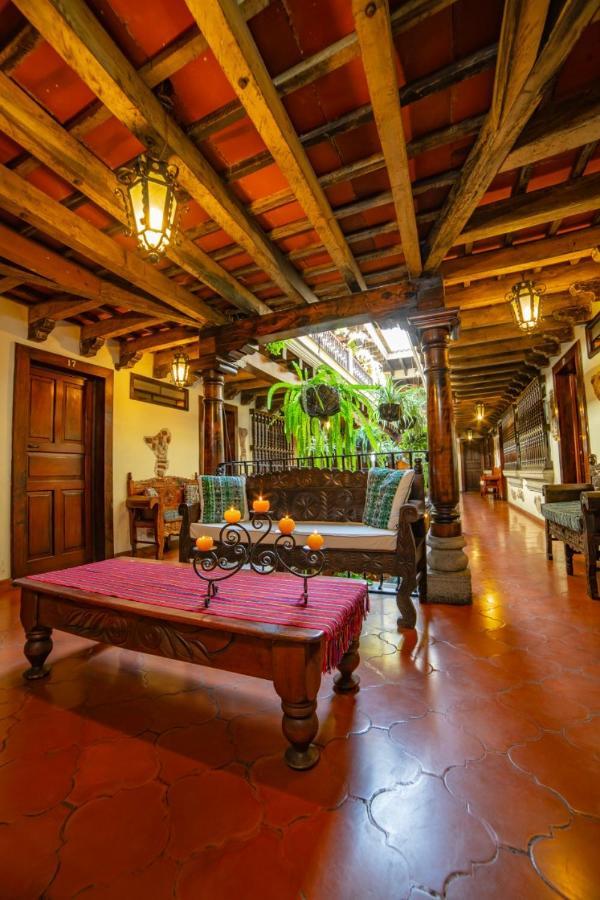 Отель La Quinta Santa Lucia Антигуа-Гватемала Экстерьер фото