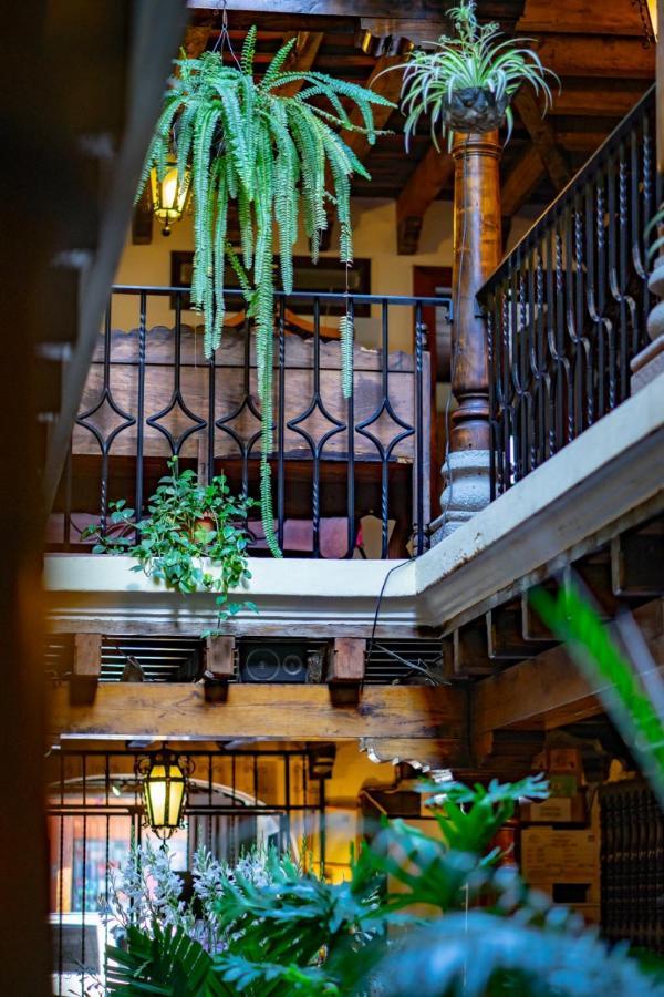 Отель La Quinta Santa Lucia Антигуа-Гватемала Экстерьер фото