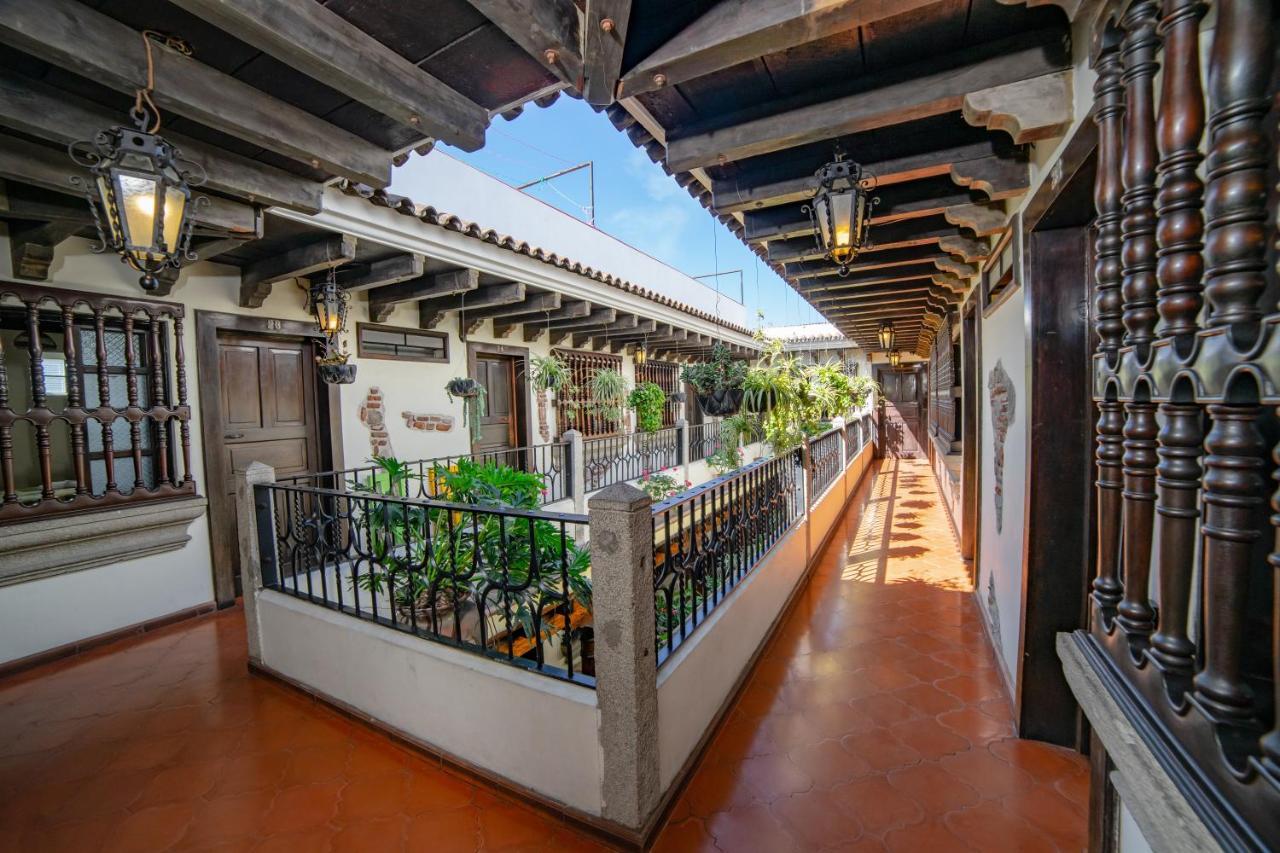 Отель La Quinta Santa Lucia Антигуа-Гватемала Экстерьер фото